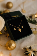 Pozłacany komplet LISTKI BRZOZY - kolczyki sztyfty i naszyjnik - obrazek 5