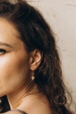 Pozłacane kolczyki wiszące LISTKI BRZOZY - obrazek 4