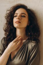 Pozłacany pierścionek gałązka DĘBU - obrazek 4