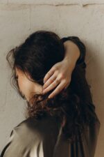 Pozłacany pierścionek gałązka DĘBU - obrazek 2