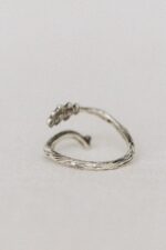 Srebrny pierścionek gałązka DĘBU - obrazek 7